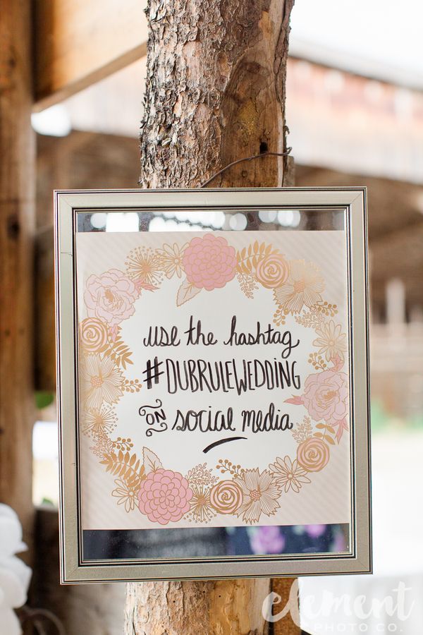 rustic wedding decor