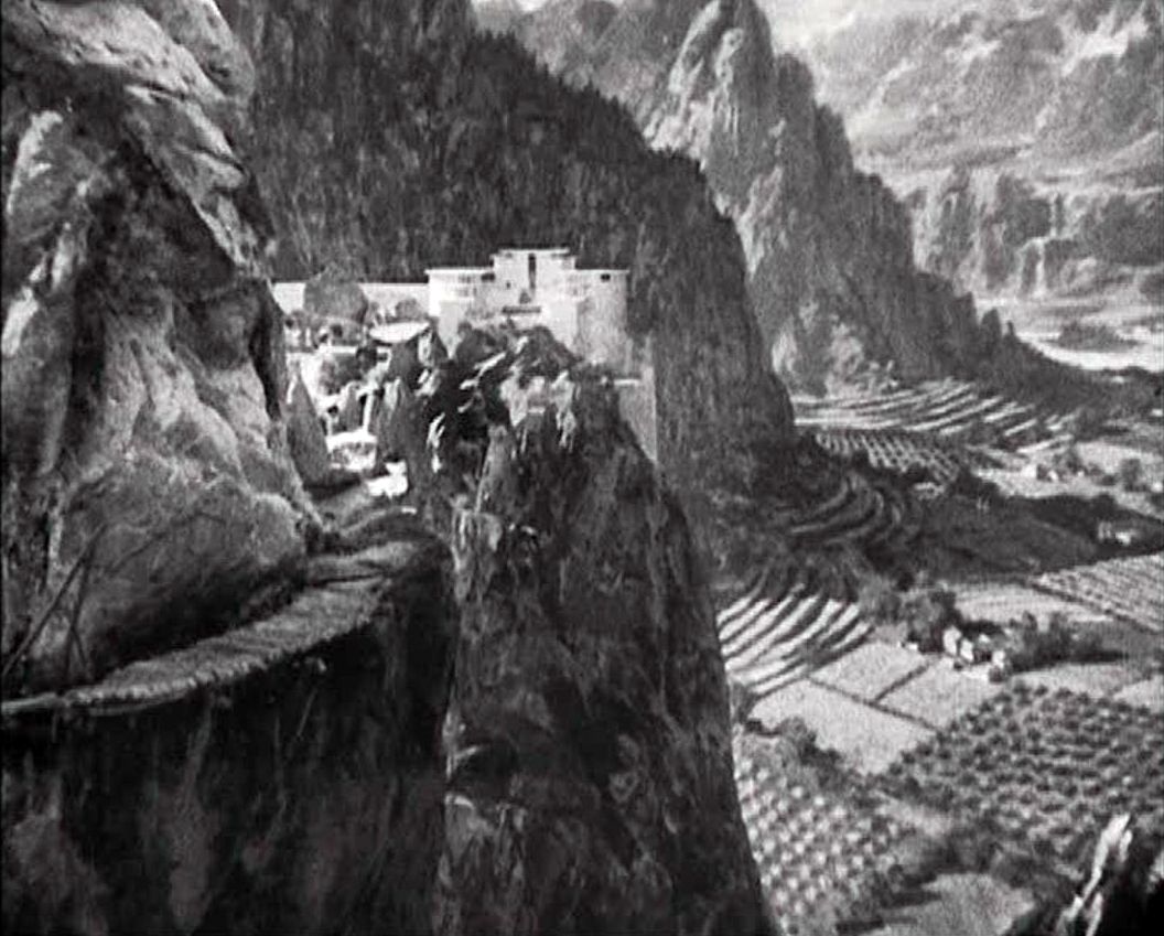 another-utopia-matte-painting-of-shangri-la-from-the-1937-film-version-of-lost-horizon_zps4ddb0140.jpg