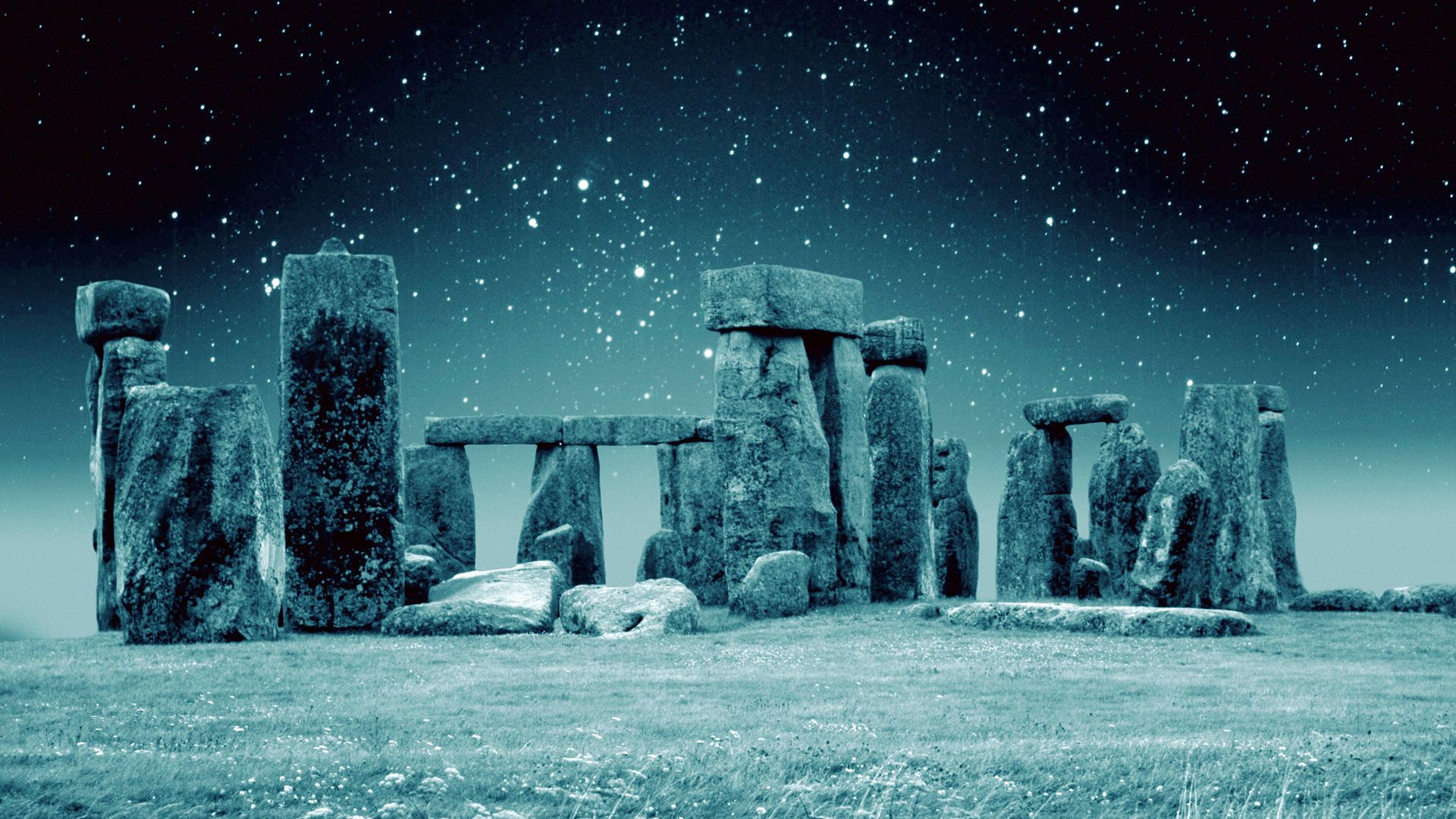 Stonehenge-at-Night_zpsf9db1ed9.jpg