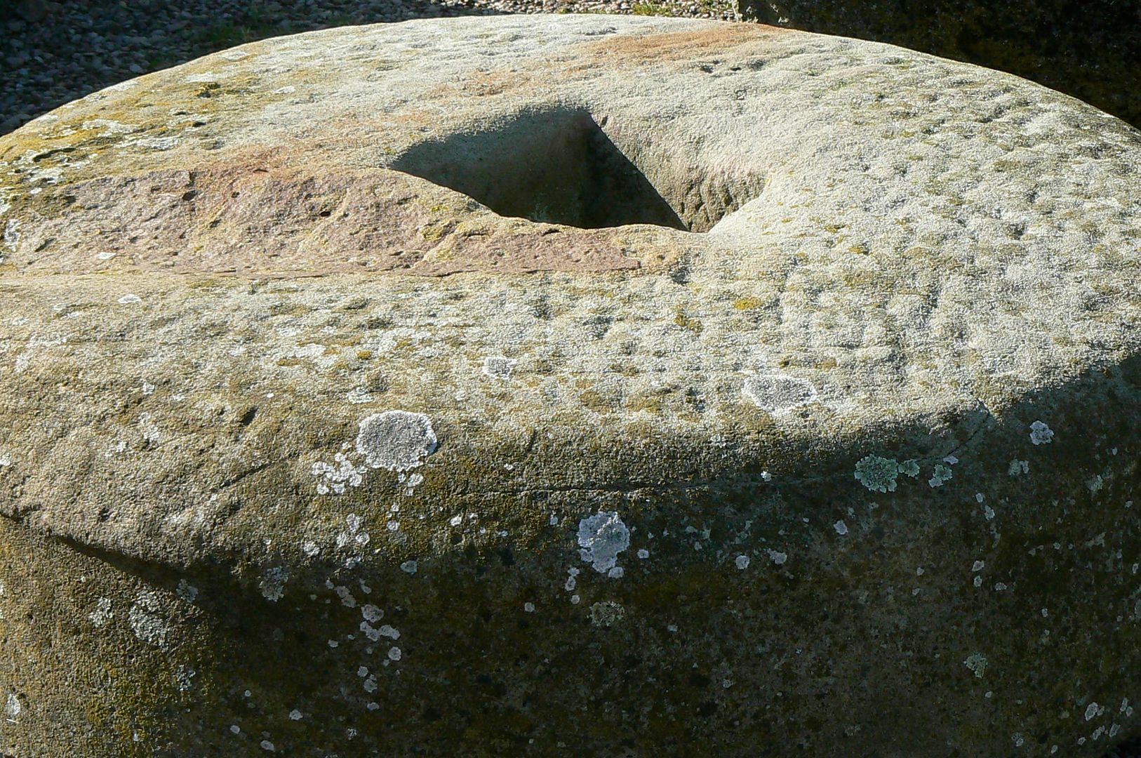 antique-millstone-1073-3_zps594c340c.jpg