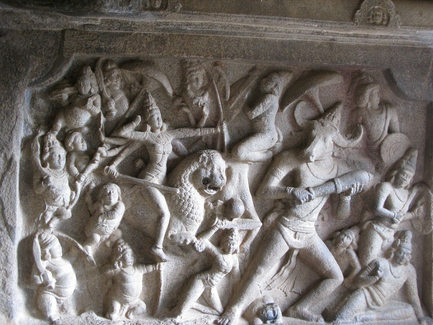 Durga_Slays_Mahisasura_zpsbodqrnps.jpg